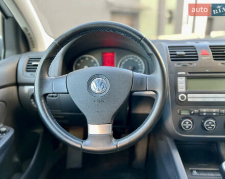 Сірий Фольксваген Гольф, об'ємом двигуна 1.4 л та пробігом 185 тис. км за 6450 $, фото 105 на Automoto.ua