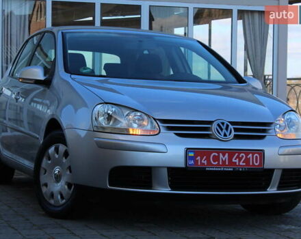 Серый Фольксваген Гольф, объемом двигателя 1.6 л и пробегом 195 тыс. км за 5890 $, фото 3 на Automoto.ua
