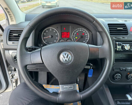 Сірий Фольксваген Гольф, об'ємом двигуна 1.6 л та пробігом 184 тис. км за 8499 $, фото 62 на Automoto.ua
