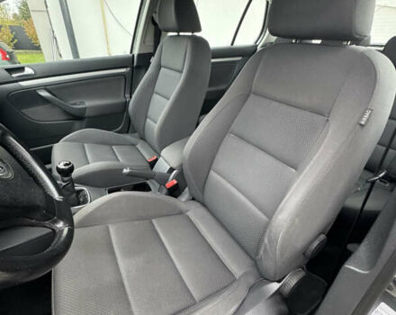 Сірий Фольксваген Гольф, об'ємом двигуна 1.6 л та пробігом 229 тис. км за 4750 $, фото 20 на Automoto.ua