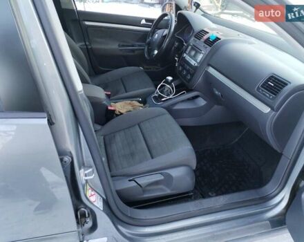 Сірий Фольксваген Гольф, об'ємом двигуна 1.39 л та пробігом 240 тис. км за 5600 $, фото 6 на Automoto.ua