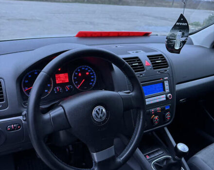 Серый Фольксваген Гольф, объемом двигателя 1.4 л и пробегом 186 тыс. км за 6000 $, фото 19 на Automoto.ua