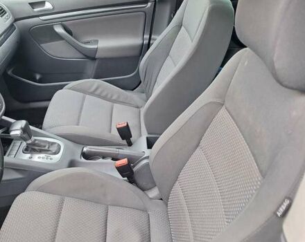 Серый Фольксваген Гольф, объемом двигателя 1.4 л и пробегом 215 тыс. км за 6500 $, фото 8 на Automoto.ua