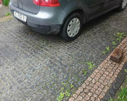 Серый Фольксваген Гольф, объемом двигателя 2 л и пробегом 138 тыс. км за 7800 $, фото 4 на Automoto.ua