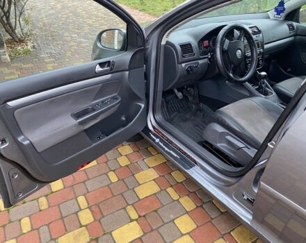 Сірий Фольксваген Гольф, об'ємом двигуна 1.4 л та пробігом 270 тис. км за 4100 $, фото 10 на Automoto.ua