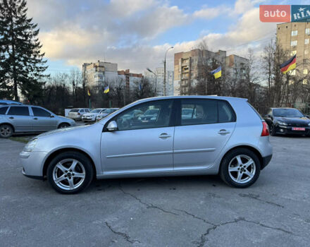 Серый Фольксваген Гольф, объемом двигателя 1.6 л и пробегом 240 тыс. км за 5850 $, фото 10 на Automoto.ua