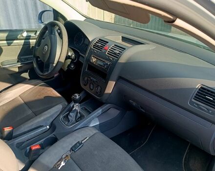 Серый Фольксваген Гольф, объемом двигателя 1.4 л и пробегом 340 тыс. км за 4750 $, фото 7 на Automoto.ua