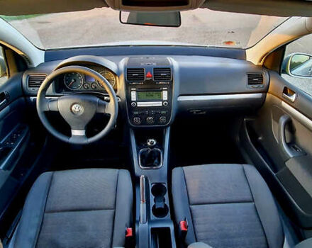 Сірий Фольксваген Гольф, об'ємом двигуна 1.6 л та пробігом 188 тис. км за 5350 $, фото 16 на Automoto.ua