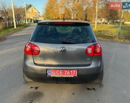 Серый Фольксваген Гольф, объемом двигателя 1.6 л и пробегом 211 тыс. км за 6299 $, фото 2 на Automoto.ua