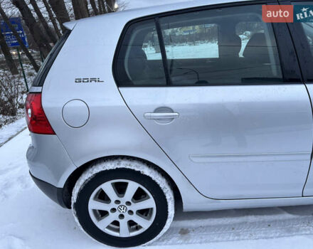 Серый Фольксваген Гольф, объемом двигателя 1.4 л и пробегом 209 тыс. км за 5650 $, фото 9 на Automoto.ua