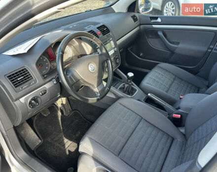 Сірий Фольксваген Гольф, об'ємом двигуна 1.4 л та пробігом 184 тис. км за 4899 $, фото 9 на Automoto.ua