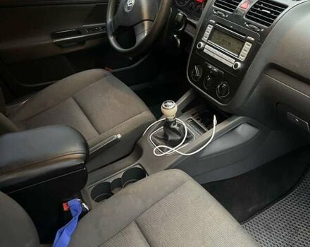 Серый Фольксваген Гольф, объемом двигателя 1.9 л и пробегом 380 тыс. км за 5100 $, фото 4 на Automoto.ua