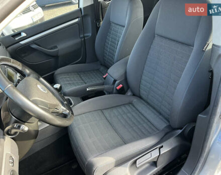 Сірий Фольксваген Гольф, об'ємом двигуна 1.4 л та пробігом 184 тис. км за 4899 $, фото 12 на Automoto.ua