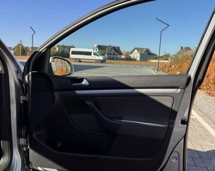 Серый Фольксваген Гольф, объемом двигателя 1.9 л и пробегом 410 тыс. км за 5800 $, фото 10 на Automoto.ua