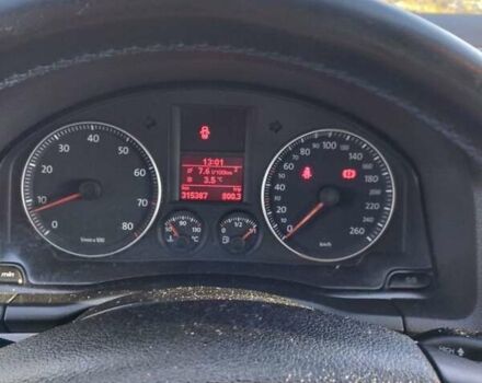 Серый Фольксваген Гольф, объемом двигателя 1.6 л и пробегом 310 тыс. км за 5650 $, фото 10 на Automoto.ua