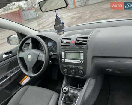 Сірий Фольксваген Гольф, об'ємом двигуна 1.4 л та пробігом 195 тис. км за 5050 $, фото 10 на Automoto.ua