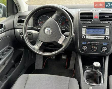 Серый Фольксваген Гольф, объемом двигателя 1.4 л и пробегом 169 тыс. км за 5700 $, фото 23 на Automoto.ua