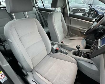 Серый Фольксваген Гольф, объемом двигателя 1.4 л и пробегом 233 тыс. км за 6750 $, фото 18 на Automoto.ua