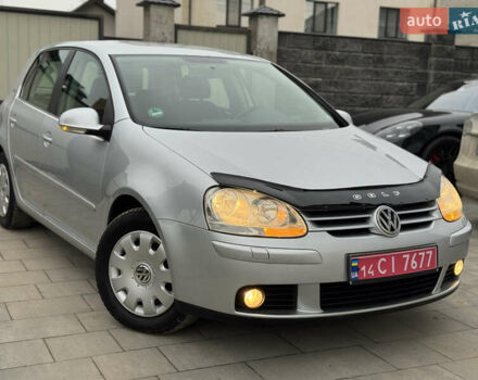 Сірий Фольксваген Гольф, об'ємом двигуна 1.6 л та пробігом 209 тис. км за 5999 $, фото 1 на Automoto.ua