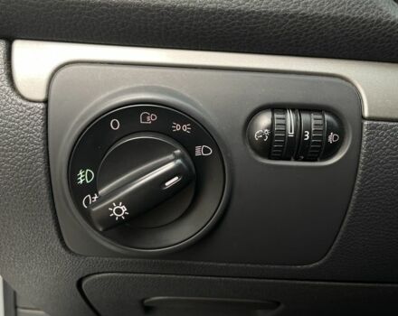 Серый Фольксваген Гольф, объемом двигателя 1.6 л и пробегом 292 тыс. км за 6500 $, фото 8 на Automoto.ua