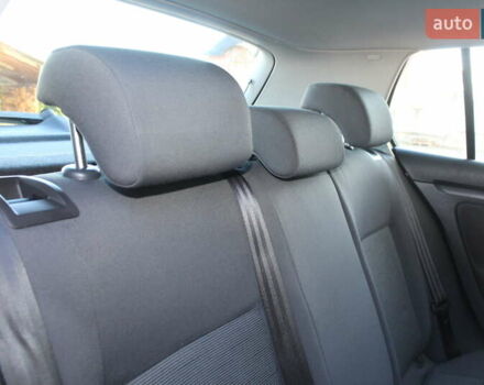 Серый Фольксваген Гольф, объемом двигателя 1.6 л и пробегом 195 тыс. км за 5990 $, фото 61 на Automoto.ua