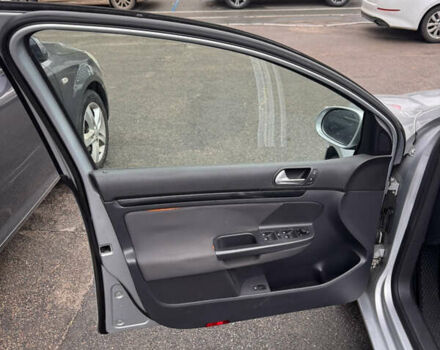 Серый Фольксваген Гольф, объемом двигателя 1.9 л и пробегом 298 тыс. км за 5600 $, фото 19 на Automoto.ua