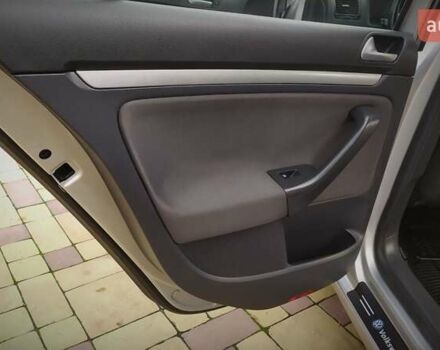 Сірий Фольксваген Гольф, об'ємом двигуна 1.6 л та пробігом 200 тис. км за 6950 $, фото 147 на Automoto.ua