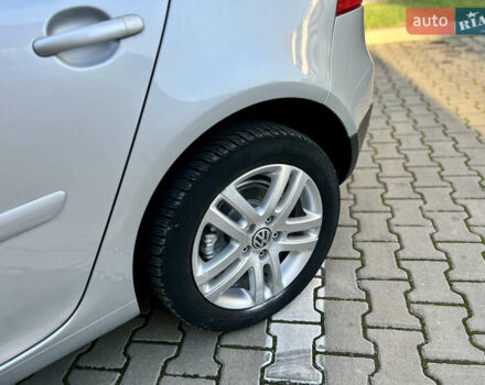 Сірий Фольксваген Гольф, об'ємом двигуна 1.4 л та пробігом 185 тис. км за 6450 $, фото 47 на Automoto.ua
