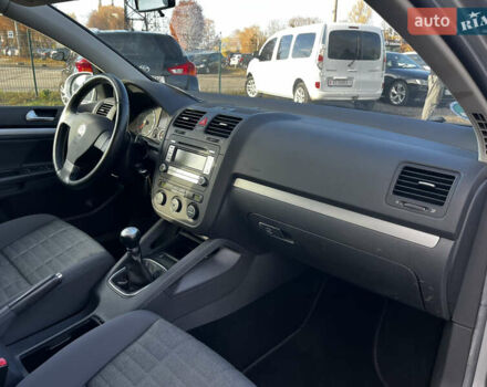 Сірий Фольксваген Гольф, об'ємом двигуна 1.4 л та пробігом 184 тис. км за 4899 $, фото 20 на Automoto.ua