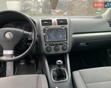 Сірий Фольксваген Гольф, об'ємом двигуна 1.6 л та пробігом 164 тис. км за 5700 $, фото 17 на Automoto.ua