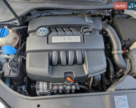 Серый Фольксваген Гольф, объемом двигателя 1.6 л и пробегом 244 тыс. км за 5950 $, фото 47 на Automoto.ua