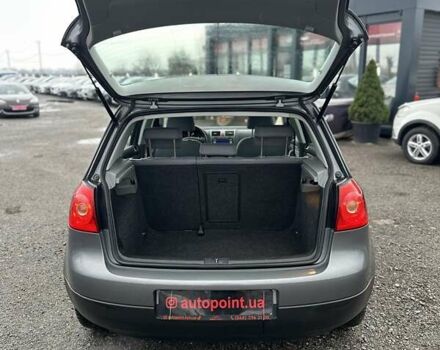 Серый Фольксваген Гольф, объемом двигателя 1.4 л и пробегом 233 тыс. км за 6750 $, фото 11 на Automoto.ua