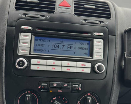 Сірий Фольксваген Гольф, об'ємом двигуна 1.6 л та пробігом 209 тис. км за 5999 $, фото 25 на Automoto.ua