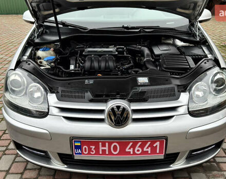 Серый Фольксваген Гольф, объемом двигателя 1.6 л и пробегом 178 тыс. км за 6556 $, фото 69 на Automoto.ua