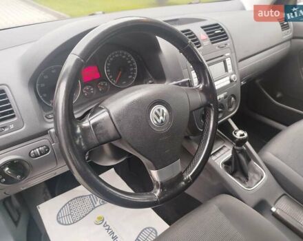 Сірий Фольксваген Гольф, об'ємом двигуна 1.4 л та пробігом 180 тис. км за 5000 $, фото 15 на Automoto.ua
