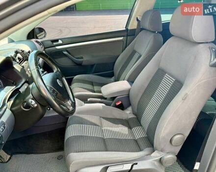 Сірий Фольксваген Гольф, об'ємом двигуна 1.39 л та пробігом 240 тис. км за 6200 $, фото 10 на Automoto.ua