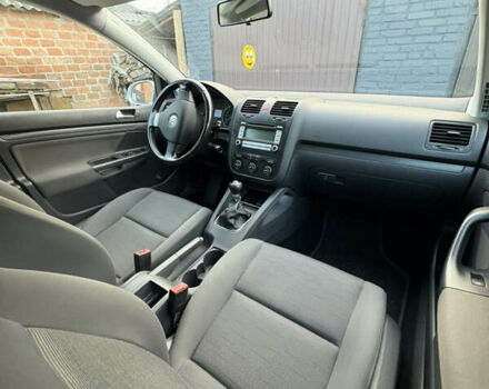 Сірий Фольксваген Гольф, об'ємом двигуна 1.6 л та пробігом 208 тис. км за 6100 $, фото 15 на Automoto.ua