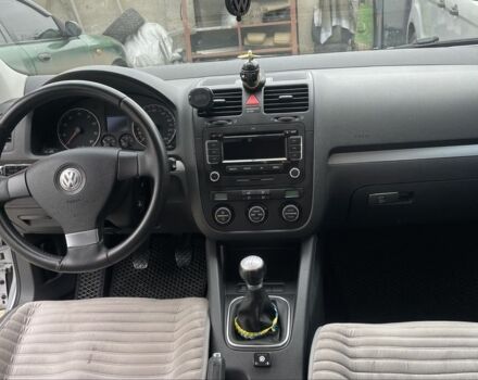 Серый Фольксваген Гольф, объемом двигателя 1.6 л и пробегом 274 тыс. км за 6250 $, фото 6 на Automoto.ua