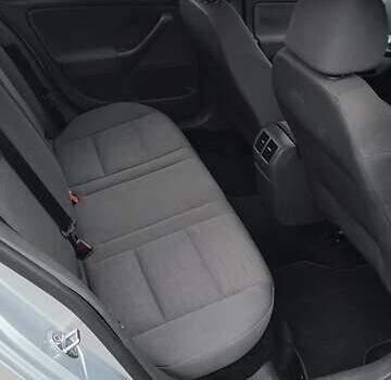 Сірий Фольксваген Гольф, об'ємом двигуна 1.39 л та пробігом 252 тис. км за 6000 $, фото 7 на Automoto.ua