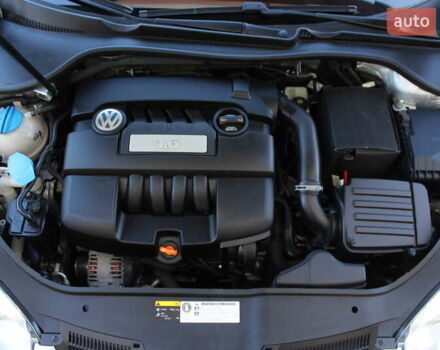 Серый Фольксваген Гольф, объемом двигателя 1.6 л и пробегом 195 тыс. км за 5890 $, фото 78 на Automoto.ua
