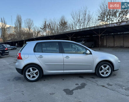 Серый Фольксваген Гольф, объемом двигателя 1.6 л и пробегом 240 тыс. км за 5850 $, фото 9 на Automoto.ua