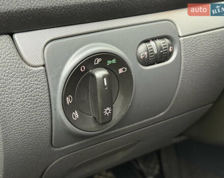 Серый Фольксваген Гольф, объемом двигателя 1.4 л и пробегом 236 тыс. км за 5500 $, фото 20 на Automoto.ua