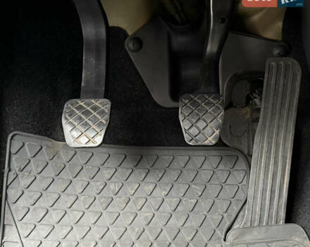 Серый Фольксваген Гольф, объемом двигателя 1.6 л и пробегом 212 тыс. км за 6450 $, фото 46 на Automoto.ua