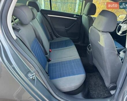 Серый Фольксваген Гольф, объемом двигателя 1.6 л и пробегом 211 тыс. км за 6299 $, фото 20 на Automoto.ua