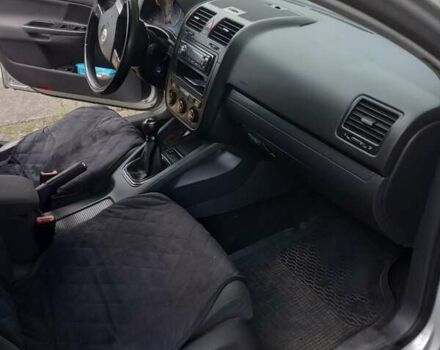 Сірий Фольксваген Гольф, об'ємом двигуна 1.6 л та пробігом 243 тис. км за 4500 $, фото 10 на Automoto.ua