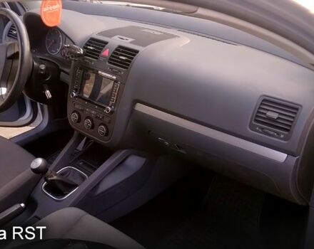 Серый Фольксваген Гольф, объемом двигателя 1.9 л и пробегом 295 тыс. км за 6999 $, фото 7 на Automoto.ua