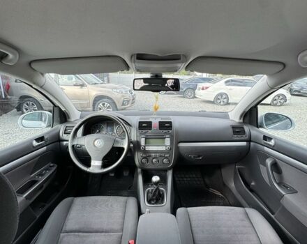 Серый Фольксваген Гольф, объемом двигателя 1.4 л и пробегом 236 тыс. км за 5999 $, фото 6 на Automoto.ua