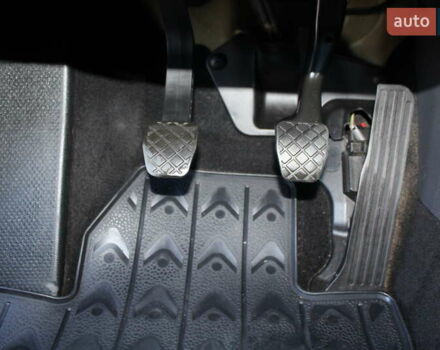 Серый Фольксваген Гольф, объемом двигателя 1.6 л и пробегом 195 тыс. км за 5890 $, фото 48 на Automoto.ua