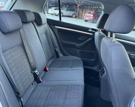 Серый Фольксваген Гольф, объемом двигателя 1.6 л и пробегом 240 тыс. км за 5850 $, фото 17 на Automoto.ua