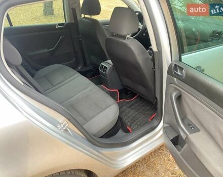 Серый Фольксваген Гольф, объемом двигателя 1.6 л и пробегом 235 тыс. км за 6500 $, фото 7 на Automoto.ua